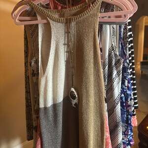 Beautiful stylish Swrster with matching Fish Necklace